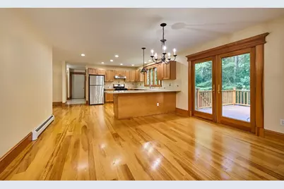 2 Eastwood Dr, Southampton, MA 01073 - Photo 17
