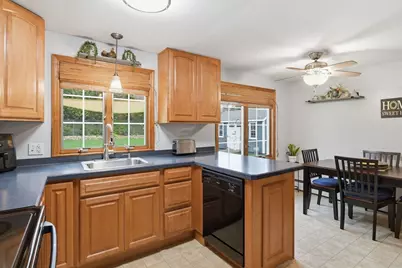 51 Briarcliff St, Springfield, MA 01128 - Photo 13