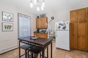 422 Hanover, Boston, MA 02113 - Photo 5