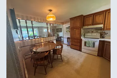 51 Lionel Ave, Fitchburg, MA 01420 - Photo 3