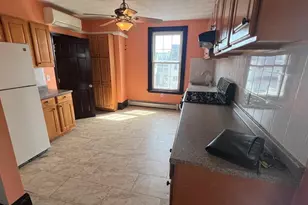 15 Locust St, Everett, MA 02149 - Photo 3