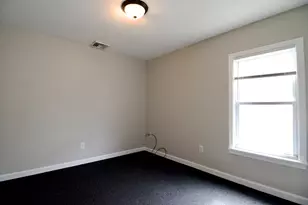 56-58 Grattan St, Chicopee, MA 01020 - Photo 21