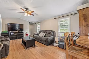 147 Pine Ave, Sturbridge, MA 01566 - Photo 15