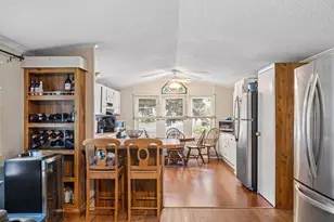 147 Pine Ave, Sturbridge, MA 01566 - Photo 13