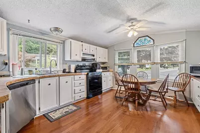 147 Pine Ave., Sturbridge, MA 01566 - Photo 11