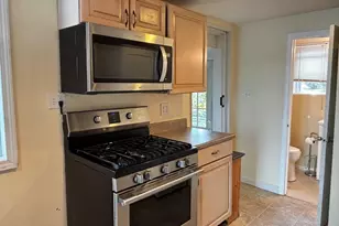 19 Wamsutta Ave, Halifax, MA 02338 - Photo 7