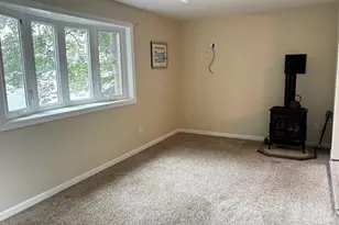 19 Wamsutta Ave, Halifax, MA 02338 - Photo 3