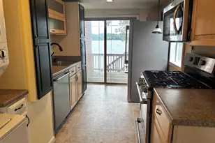 19 Wamsutta Ave, Halifax, MA 02338 - Photo 9