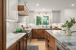 8 Bates Ct, Dedham, MA 02026 - Photo 15