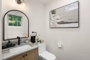 8 Bates Ct, Dedham, MA 02026 - Photo 17