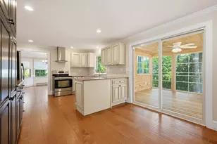 19 Lantern Ln, Milford, MA 01757 - Photo 5