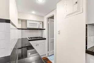 112 Pinckney St, Boston, MA 02114 - Photo 15