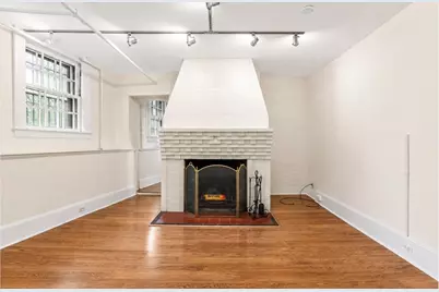 112 Pinckney Street #4, Boston, MA 02114 - Photo 3