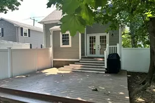 724 East St, Dedham, MA 02026 - Photo 5