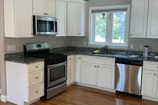 36 Osgood St, Lowell, MA 01851 - Photo 7