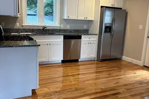 36 Osgood St, Lowell, MA 01851 - Photo 9