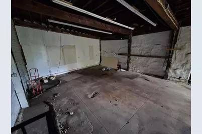 380 Fourth Street, Fall River, MA 02721 - Photo 5