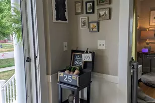 174 Hopkins Pl, Longmeadow, MA 01106 - Photo 13