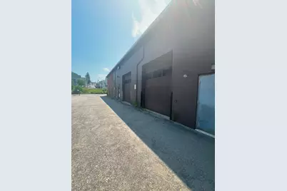 577 Middlesex St #5, Lowell, MA 01852 - Photo 5