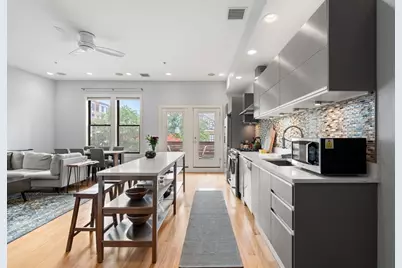 171 W Fourth #4, Boston, MA 02127 - Photo 3