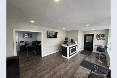 284 S Broadway, Lawrence, MA 01843 - Photo 7