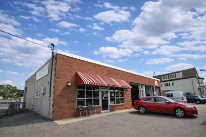 284 S Broadway, Lawrence, MA 01843 - Photo 1