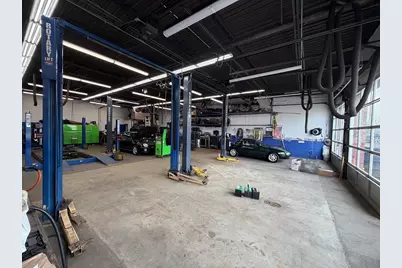 284 S Broadway, Lawrence, MA 01843 - Photo 23