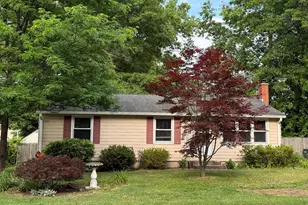 11 Butternut St, Springfield, MA 01128 - Photo 3