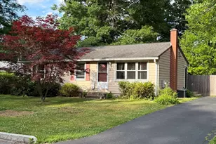 11 Butternut St, Springfield, MA 01128 - Photo 1