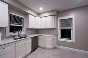 121 Highland Rd, Somerville, MA 02144 - Photo 5