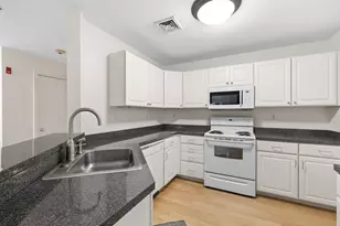 30 Franklin St, Malden, MA 02148 - Photo 5