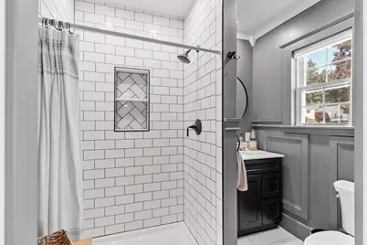 33 Hammond St, Leominster, MA 01453 - Photo 21