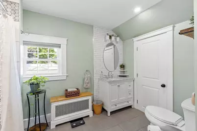 33 Hammond St, Leominster, MA 01453 - Photo 19