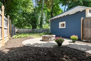 33 Hammond St, Leominster, MA 01453 - Photo 35