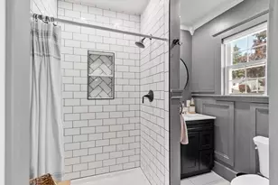 33 Hammond St, Leominster, MA 01453 - Photo 17