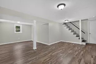 27 Sherwood Ave, Westfield, MA 01085 - Photo 25