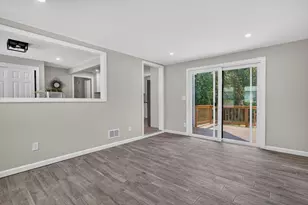 27 Sherwood Ave, Westfield, MA 01085 - Photo 7