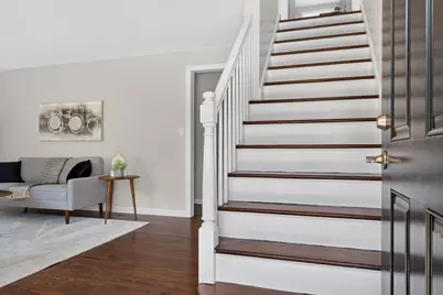 27 Sherwood Ave, Westfield, MA 01085 - Photo 17