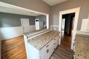 23 Woodford St, Worcester, MA 01604 - Photo 11