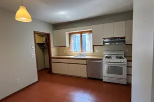 32 Hamilton, Somerville, MA 02144 - Photo 11