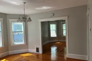32 Hamilton, Somerville, MA 02144 - Photo 7