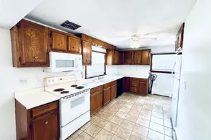 16 Indian Rock Dr, Saugus, MA 01906 - Photo 1