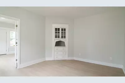 655 N Main St, East Longmeadow, MA 01028 - Photo 29