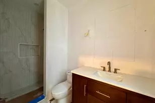 139 Sycamore St, Somerville, MA 02145 - Photo 5
