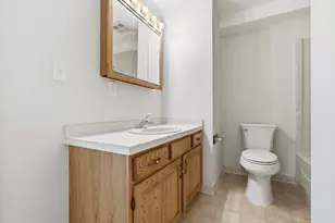 39 Parlin St, Everett, MA 02149 - Photo 17