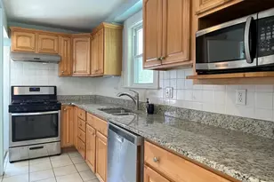 139 Oakdale Rd, Newton, MA 02461 - Photo 5