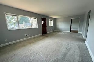 36 Fifth Ave, Lowell, MA 01854 - Photo 9