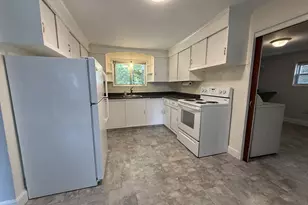 36 Fifth Ave, Lowell, MA 01854 - Photo 7