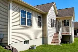717 Northampton St, Holyoke, MA 01040 - Photo 3
