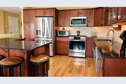 717 Northampton St #12, Holyoke, MA 01040 - Photo 7
